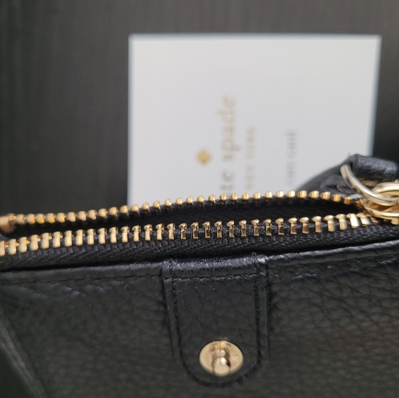 kate spade Black Bifold Wallet like new l-zip - Picture 6 of 10